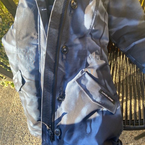 Small Canada Goose Rossclair Parka - Picture 3 of 16